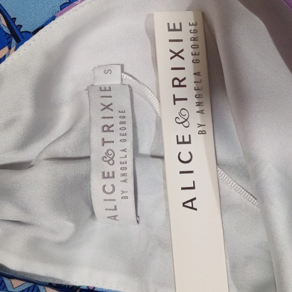 🆕️ 💜HTF Alice & Trixie💜 - Blue/Purple Floral Faux Wrap Halter Neck Silk Dress - Picture 3 of 14